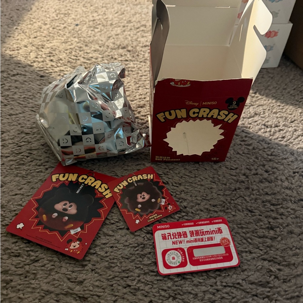 Authentic opened box sealed character fun crash mickey (crazy mickey)
